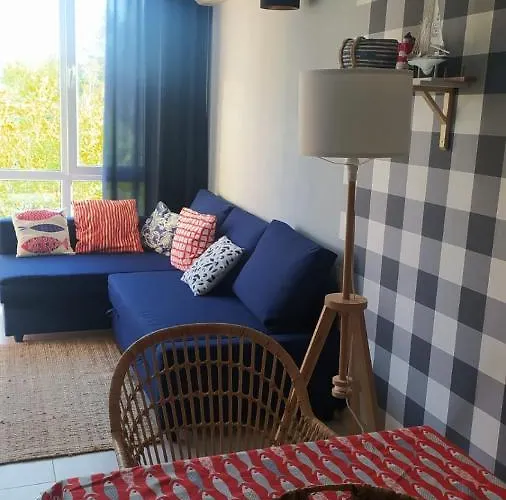 Pollo Resort, Summer Wind アパート サニービーチ